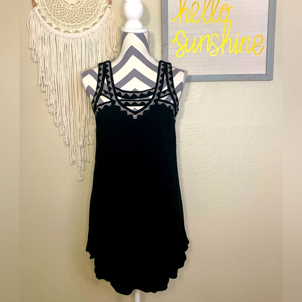 JOLT Black and white dress. Super cute and comfortable.